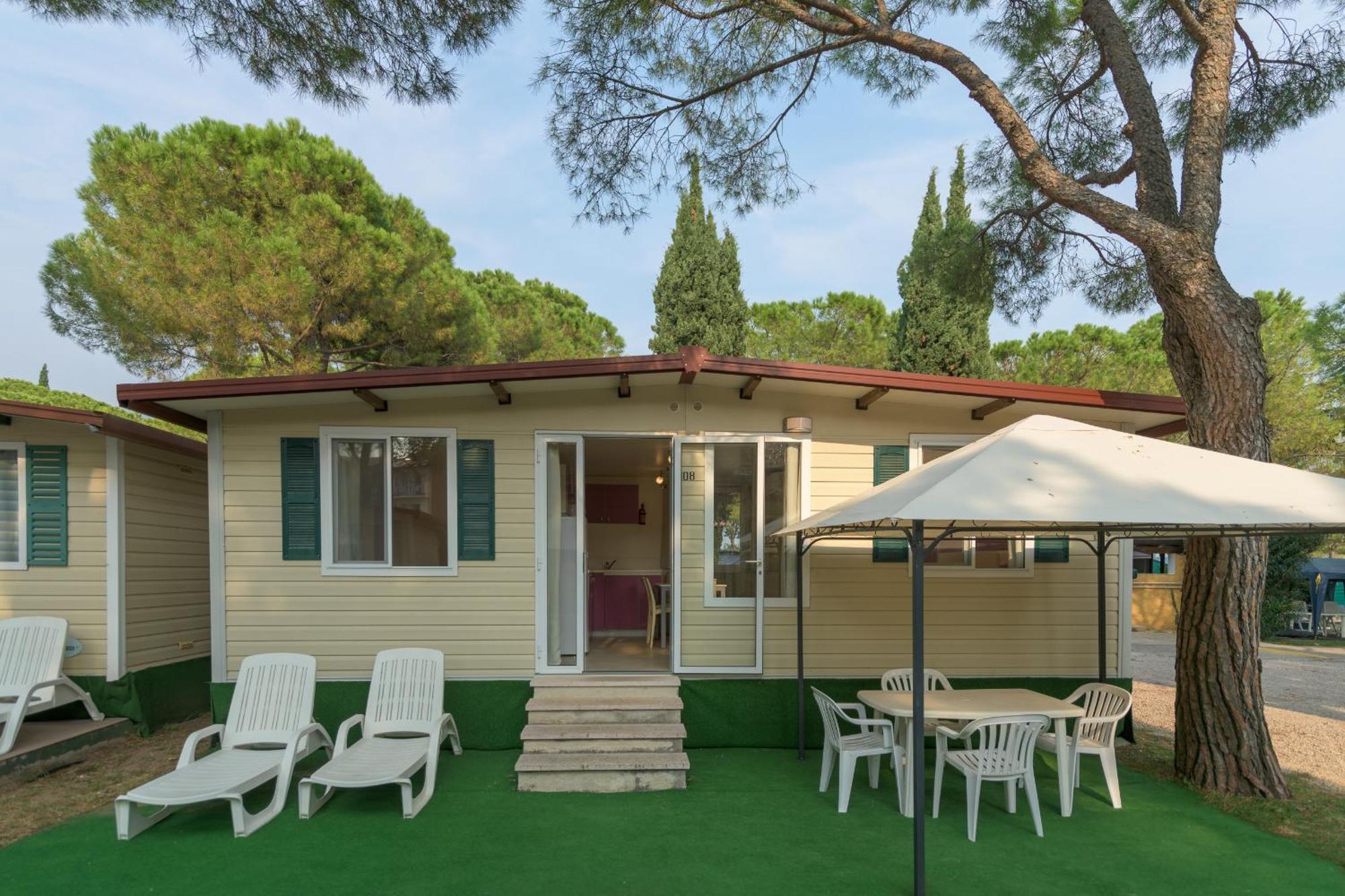 Camping Park Garda リモーネ・スル・ガルダ エクステリア 写真