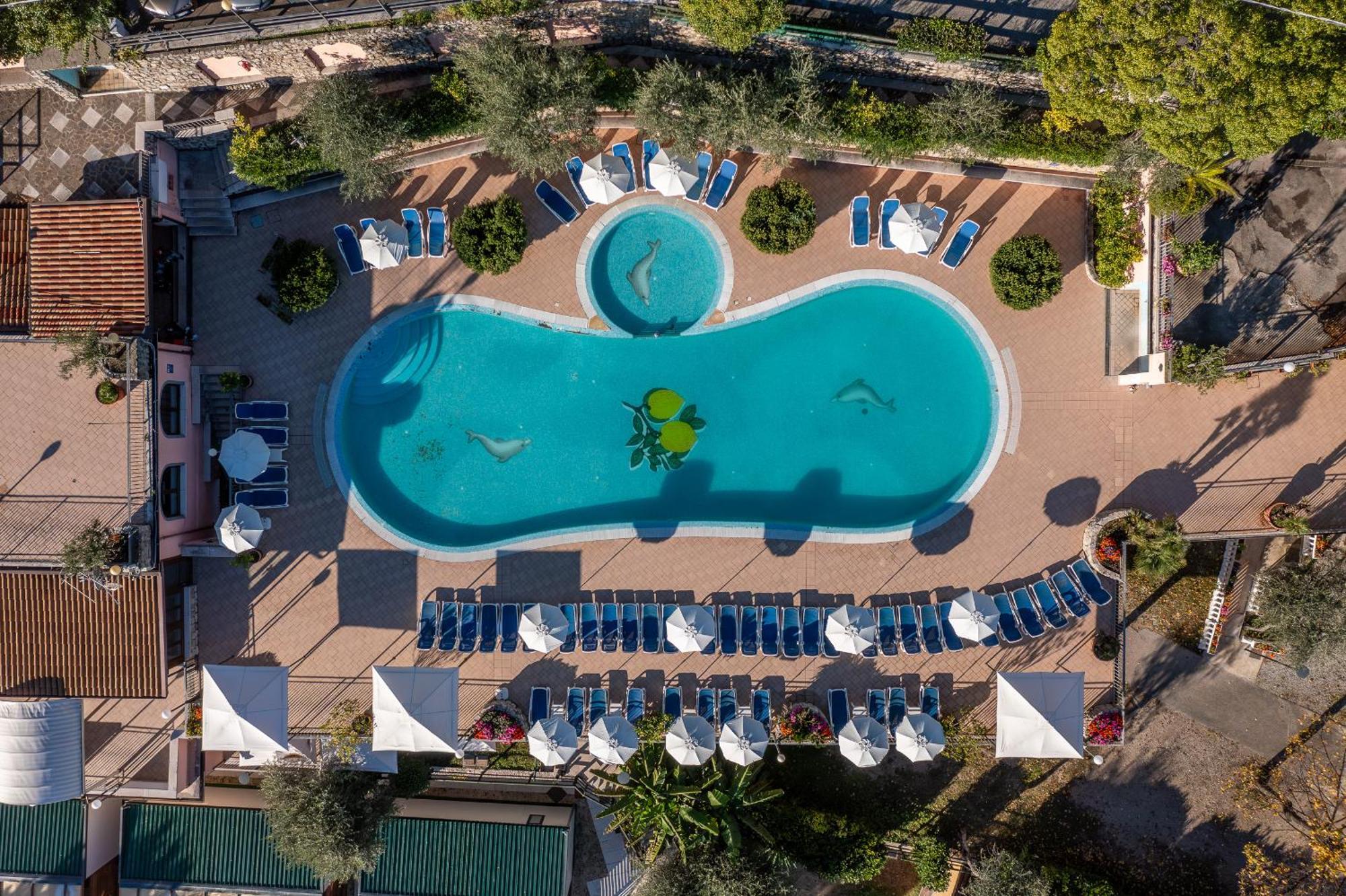 Camping Park Garda リモーネ・スル・ガルダ エクステリア 写真